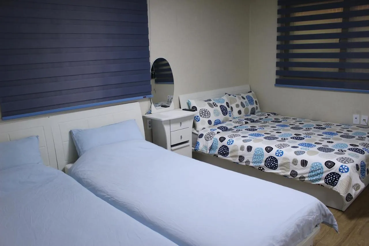 Bunk Guesthouse Hongdae2 Seoul Hostel